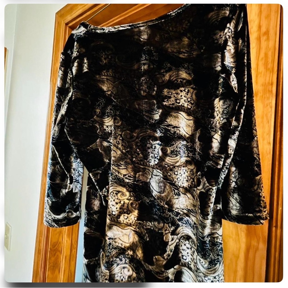 Christopher & Banks Black silver and Gold Patterned Blouse velvet - Picture 2 of 9